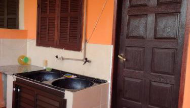 Conforto e simplicidade! Casa top com garagem, cozinha, banheiro e quarto - Foto 2