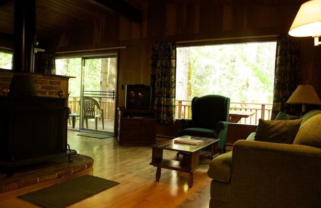 The Wayfarer Resort - Photo 2