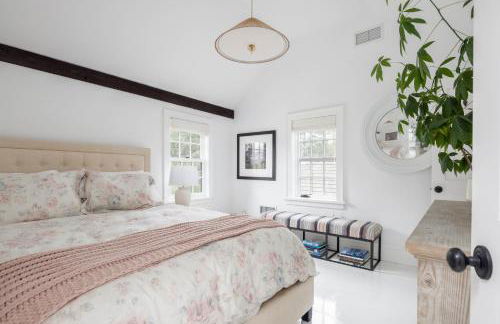 Bridgehaven Estate by Rove Travel - Luxe Home with Pool - Photo 21