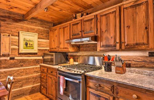 Cabin Near Boone with Hot Tub and Mountain Views - Foto 11