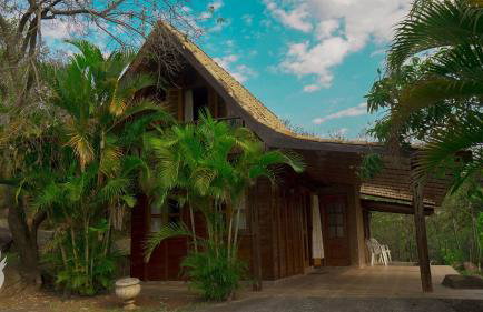 Chalé europeu com vista para natureza no interior - Foto 29