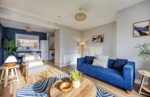 Charming Terrace House for Relaxing Retreat - Foto 5