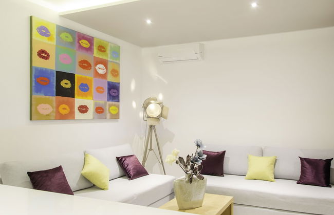 Talos Luxury Suites - Photo 39