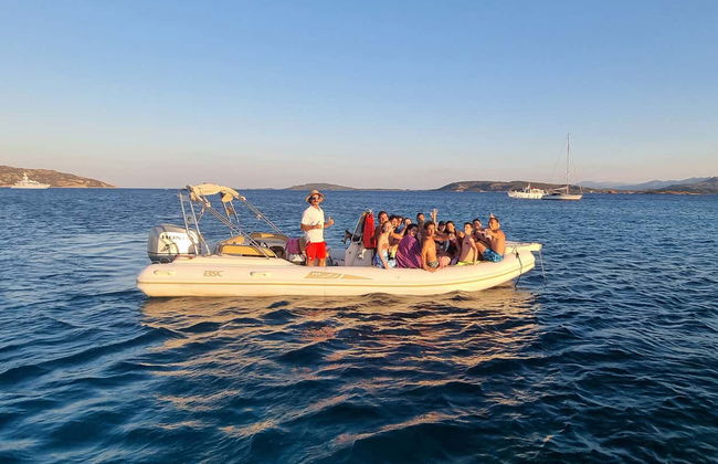 Passeio de barco ao entardecer com aperitivo + Jantar na Costa Corallina - Foto 3