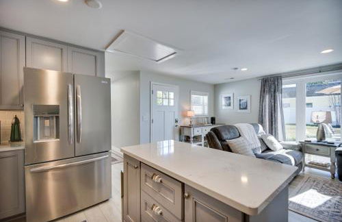 Waterfront Gloucester Cottage with Private Boat Dock - Foto 10