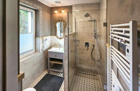 Beautiful Home In Podwilczyn With Sauna - Foto 23