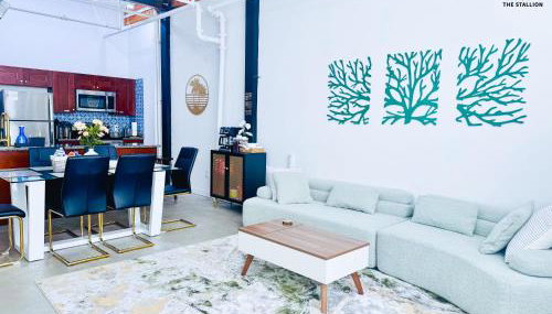 The Stallion #108 - Modern Spacious Loft in Downtown with free parking - Foto 2