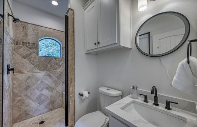 Luxury Lakefront Home-private Dock - Dipping Pool! - Foto 24