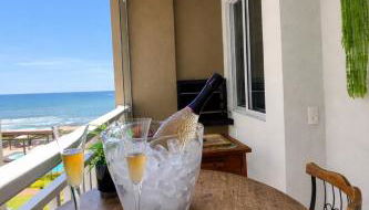 Apartamento Frente Mar, Churrasqueira, Piscina, Jacuzzi, 20 Minutos do Beto Carrero - Foto 3