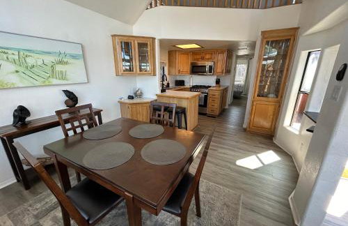 Ocean Cabin 22 with Private Hot Tub - Foto 2