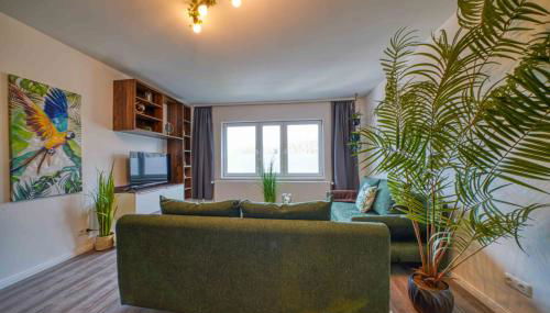 Zuarin Schlossblick - Ganzes Apartment direkt am Schlossgarten von Schwerin mit Dschungel-Feeling - Parkplatz auf Anfrage vorhanden - Foto 5