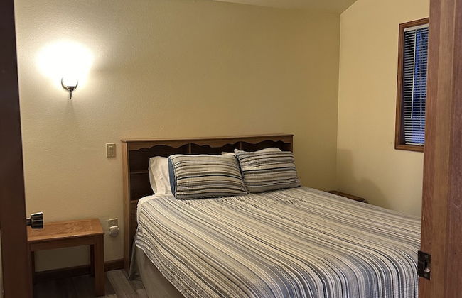 Glacier Peak Resort - Photo 3