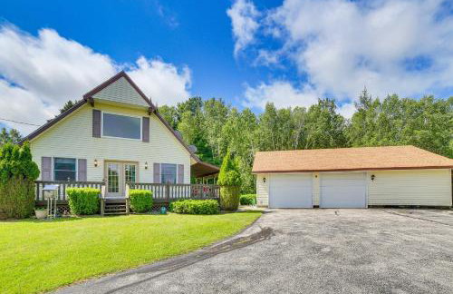 Germfask Home with Fire Pit, Grill and Yard Games! - Foto 3