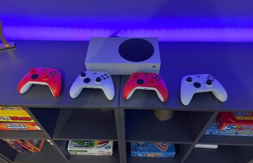 Luxurious Grand Park Family Home with Game Room and XBox - Foto 10