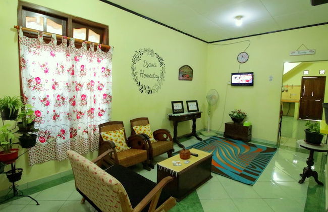 D'Java Homestay Lempuyangan By The Grand Java - Photo 8