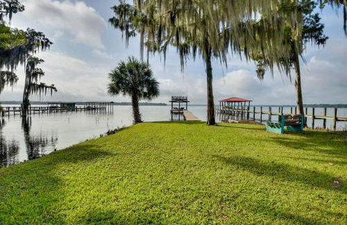 Pirate Cove Home in Welaka Dock and River Access! - Foto 23