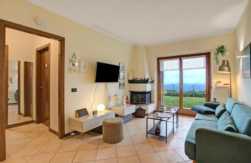 AmiroVista-Garden, Lake view, shared pool - Happy Rentals - Foto 25