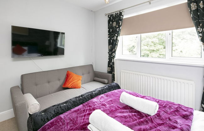 Urban Retreat Hot Tub Bar Ev Charger - Foto 11