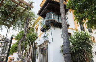 Suites Murillo Plaza Sta. Cruz - Photo 98