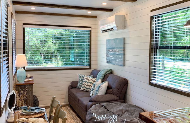 The Shoreline Container Tiny Home 12 min to Magnolia Baylor - Foto 3
