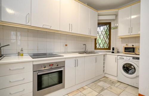 VILLA OASIS PINARES DE SAN ANTÓN -pool, sea, near Málaga city center- - Foto 12