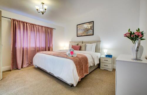 Spacious 4-Bed House in Welling - Free parking - Photo 21