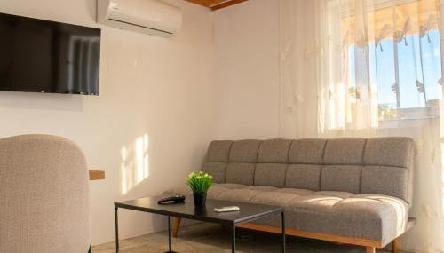 The Beach White House - 80m from the Beach - Renovated - Foto 3