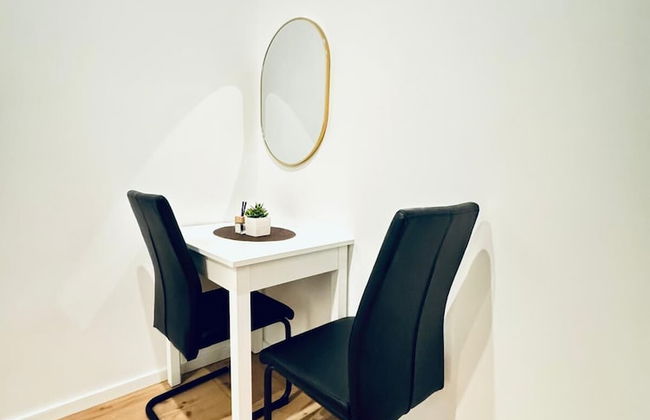 5BR Apartment Near Kaufpark Alterlaa - Foto 45