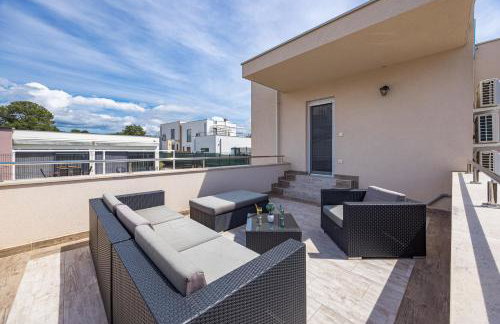 Villa Sunny Olive - Photo 38