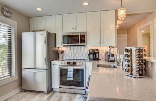 St Helena Island Condo with Beach Views and Porch! - Foto 7