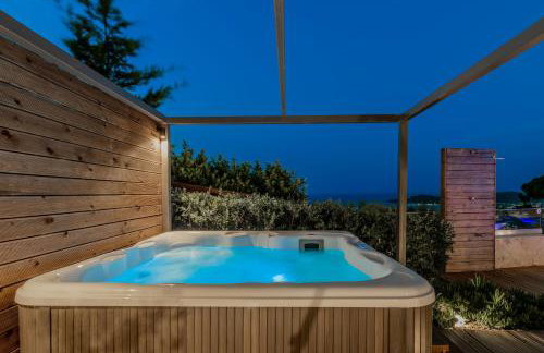 Artemis Villas - Spectacular Views & Ideal For Large Groups, By ZanteWize - Foto 34