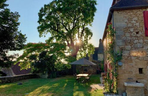 Maison Les Volets Rouges, piscine privée et vue panoramique, côté Sarlat - Foto 11