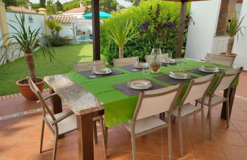 Villa con piscina junto a la playa - Foto 4