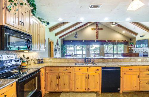 Views and Private Dock Lakefront Eustace House! - Foto 11