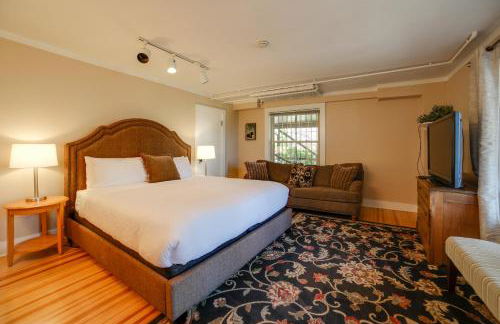 Inviting Colorado Springs House with Spacious Deck! - Foto 19