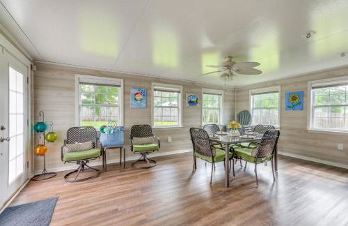 Spacious Home with Sunroom, 15 Mi to Pensacola! - Foto 26