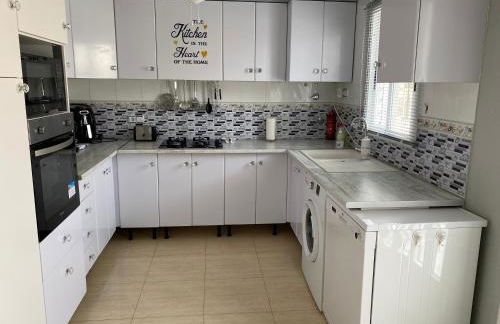 Ideal Location 3 Bed 3 Bath Villa With Pool On Camposol Sect B Close To Amenities - Foto 37