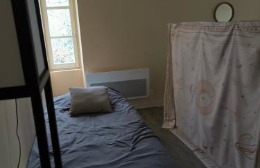 Le Logis dans la place appartement de deux chambres - Foto 10