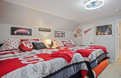 OU Hideaway Relaxing Hot Tub Pool Table - Foto 25