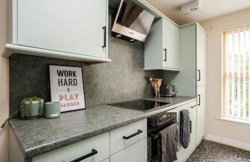 Brimmond Homes - nr to Univ, Hospitals, o2 Apollo, PLAB & 7 mins to City Centre - Stylish, Modern & Secure 2 Bed, 2 Bath Apt with Allocated Free Parking - Foto 33