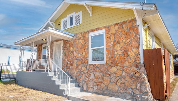 Wonderful 3 BR 2 BA Near Downtown - Foto 2, Imagen principal