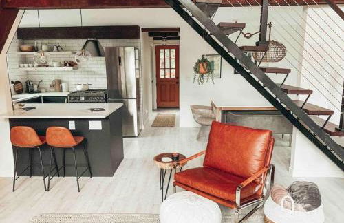 Mid Century Modern Cabin - The Tahoe A-Frame - Foto 9