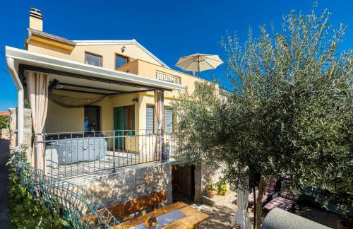 Holiday Home Svjetlana - Photo 60