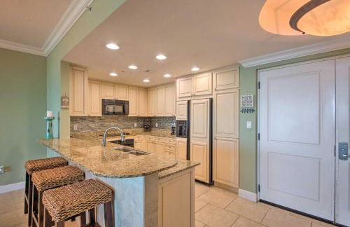 Pensacola Beach Resort Condo with Beach Access! - Photo 5