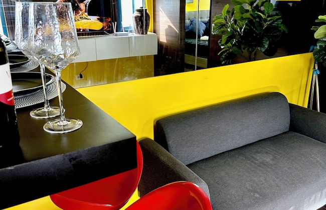 Apartment in City of Makati with swimming pool - Photo 15