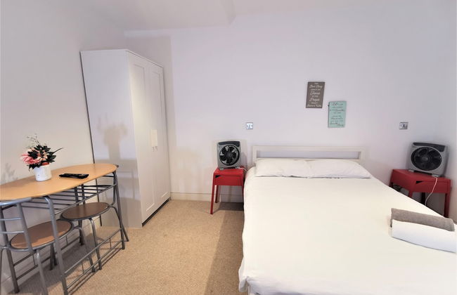 Spacious Double Room with en-suite - 2c - Foto 7