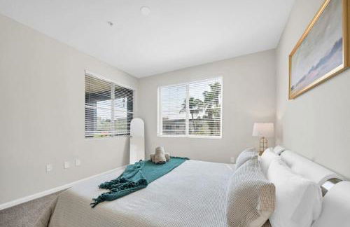 Lux Oasis in Woodland Hills - Foto 18