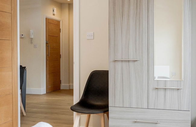 Luxury 2 Bedroom Apartments with Parking - Foto 27