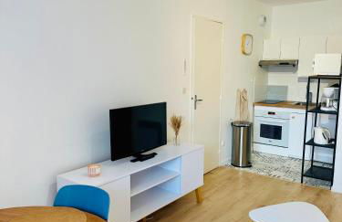 Appartement deux pièces élégant avec Vue sur Parc - Plage & Centre-Ville à Pied - Photo 7