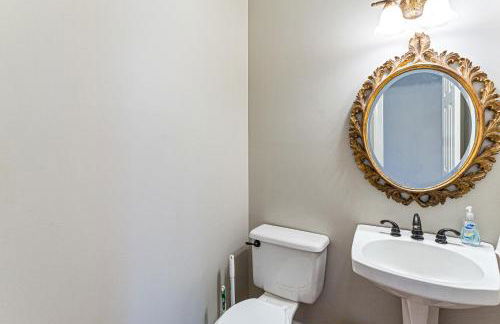 Amazing Home w/ Huge Pool, Game Tables, Movie room, and More! - Foto 11